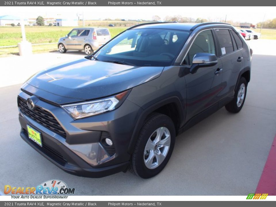 2021 Toyota RAV4 XLE Magnetic Gray Metallic / Black Photo #4