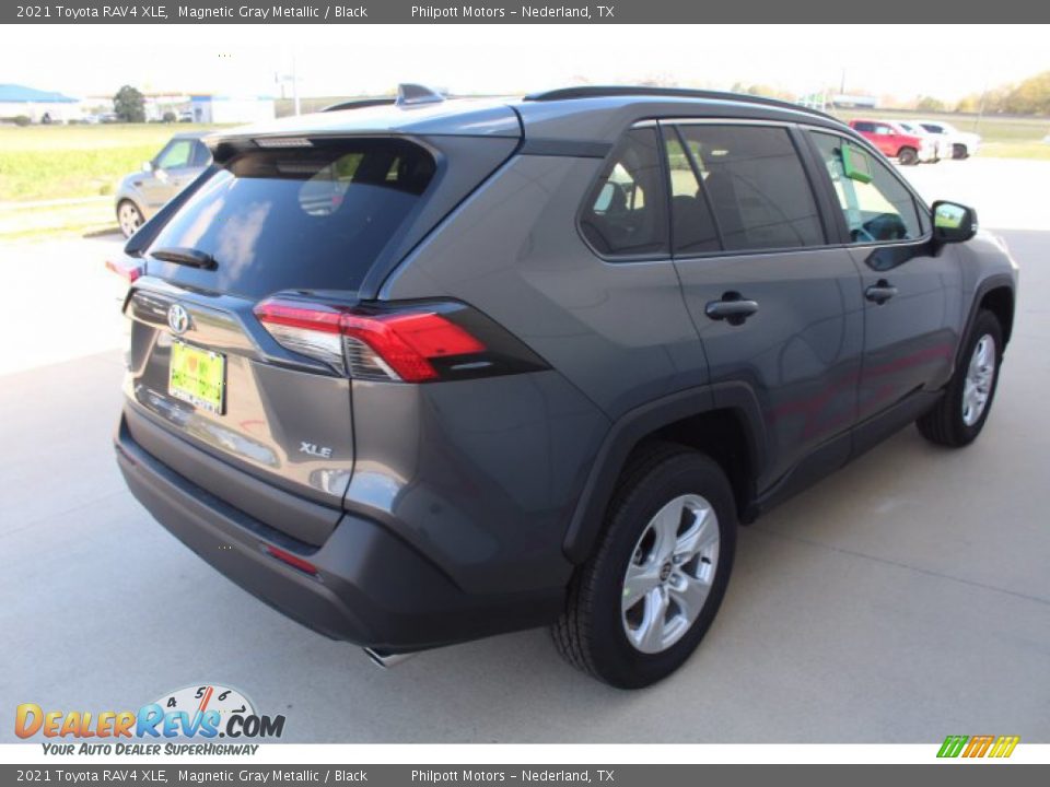 2021 Toyota RAV4 XLE Magnetic Gray Metallic / Black Photo #7