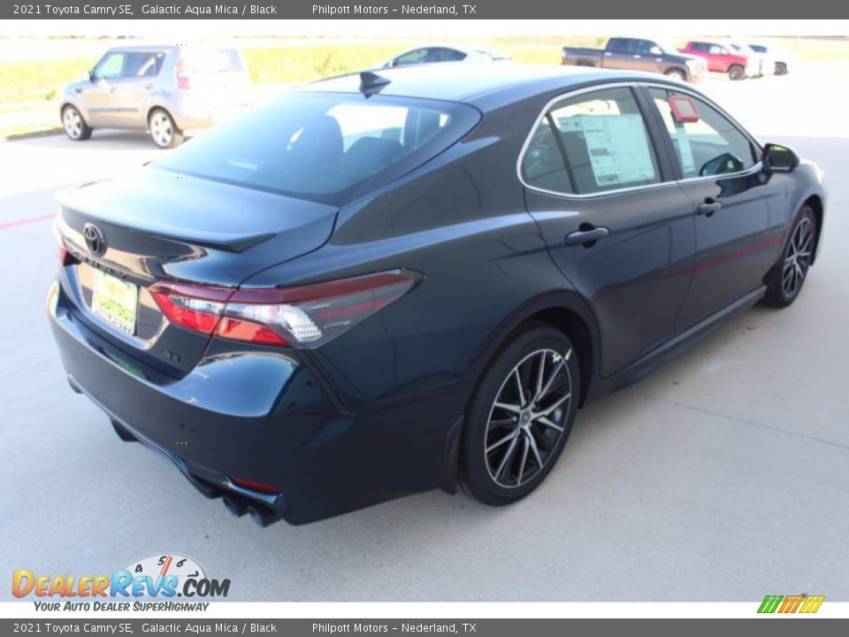 2021 Toyota Camry SE Galactic Aqua Mica / Black Photo #8