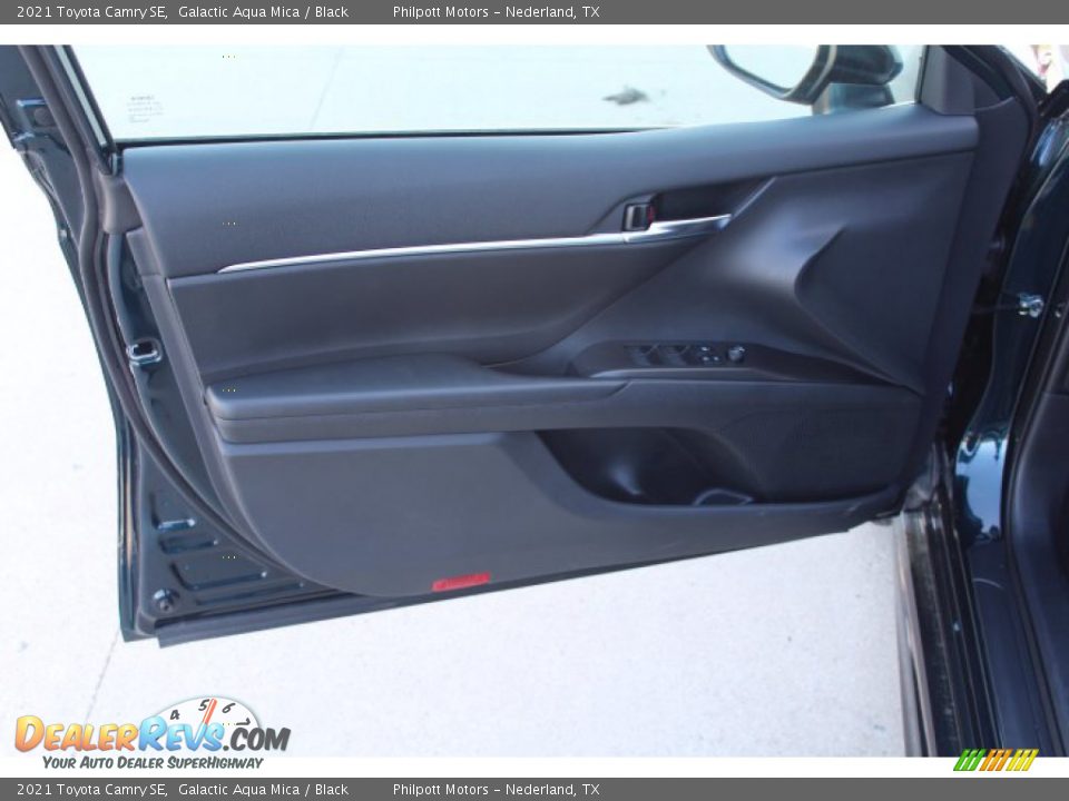 2021 Toyota Camry SE Galactic Aqua Mica / Black Photo #9