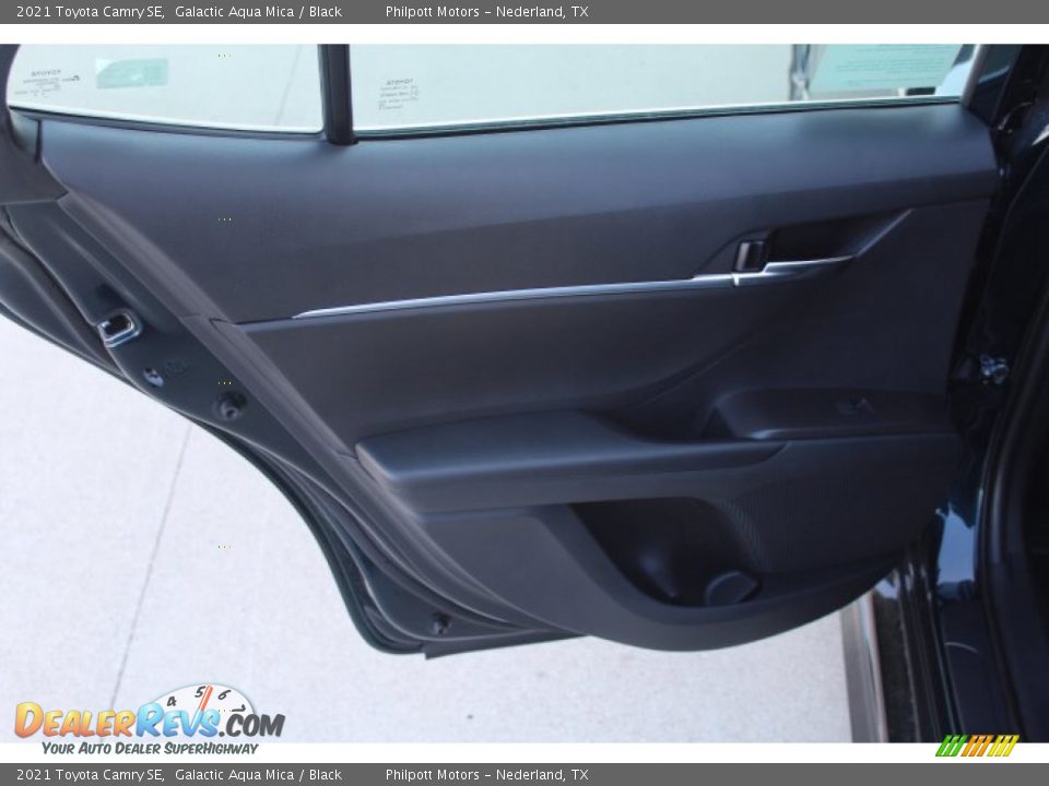 2021 Toyota Camry SE Galactic Aqua Mica / Black Photo #18