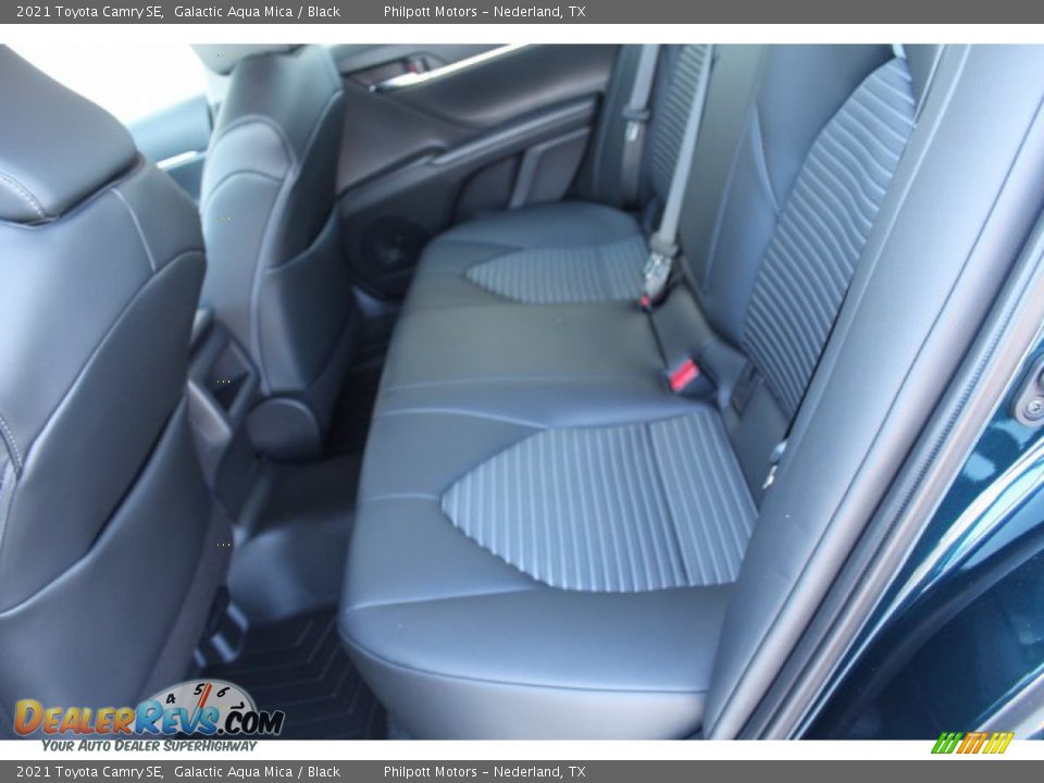 2021 Toyota Camry SE Galactic Aqua Mica / Black Photo #19