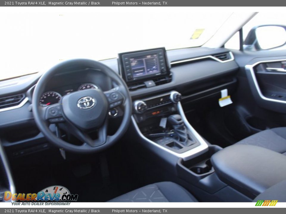 2021 Toyota RAV4 XLE Magnetic Gray Metallic / Black Photo #20
