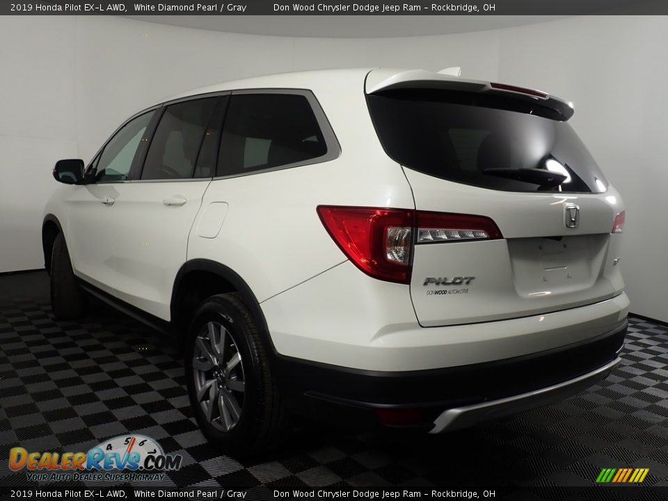 2019 Honda Pilot EX-L AWD White Diamond Pearl / Gray Photo #17