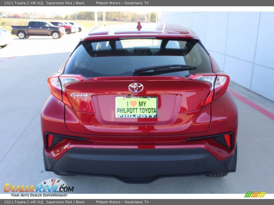 2021 Toyota C-HR XLE Supersonic Red / Black Photo #7
