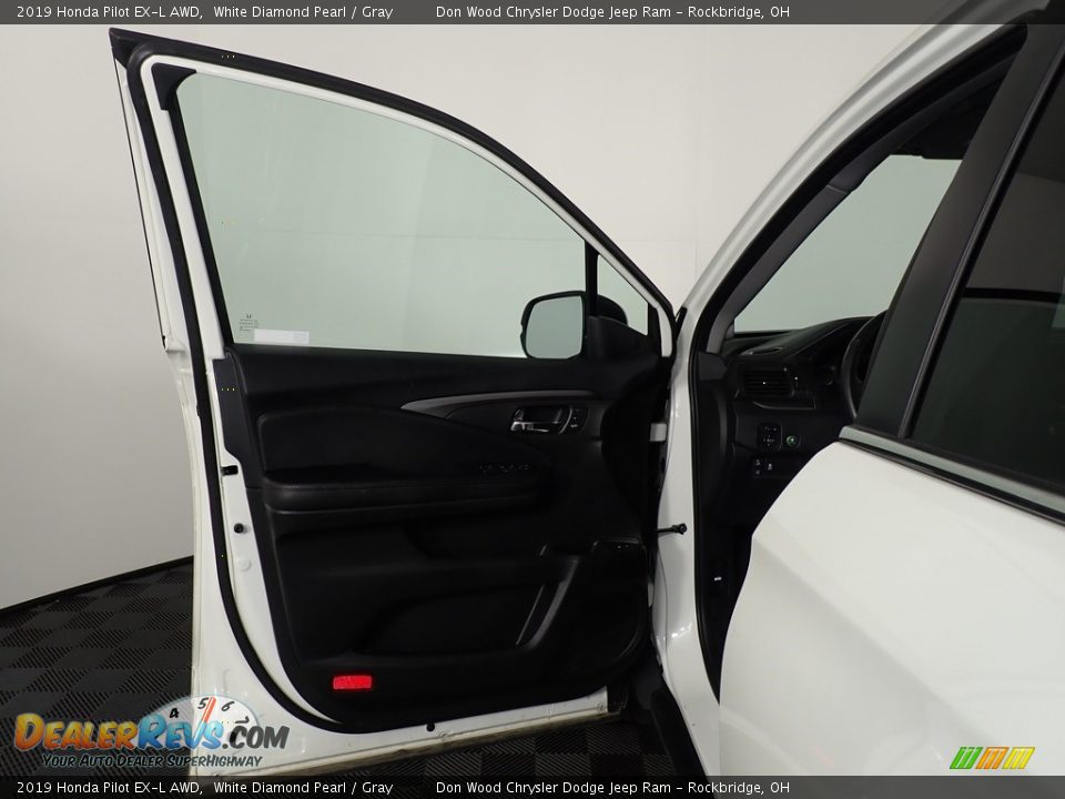 2019 Honda Pilot EX-L AWD White Diamond Pearl / Gray Photo #24