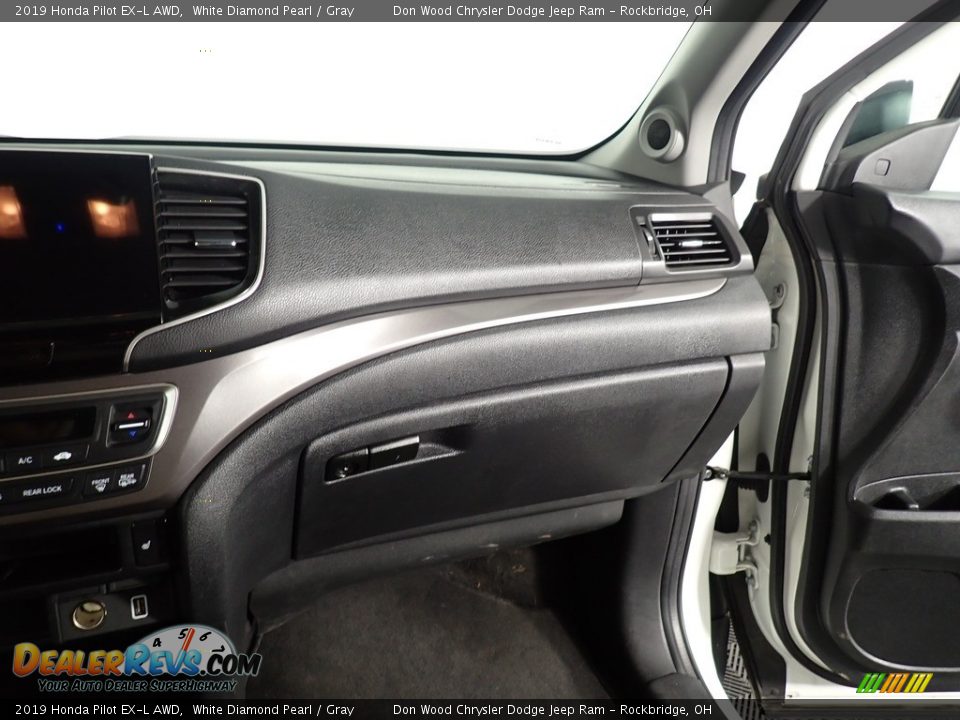 2019 Honda Pilot EX-L AWD White Diamond Pearl / Gray Photo #32
