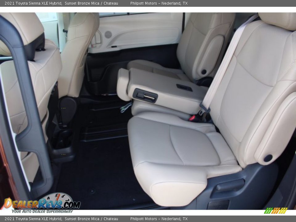 Rear Seat of 2021 Toyota Sienna XLE Hybrid Photo #17