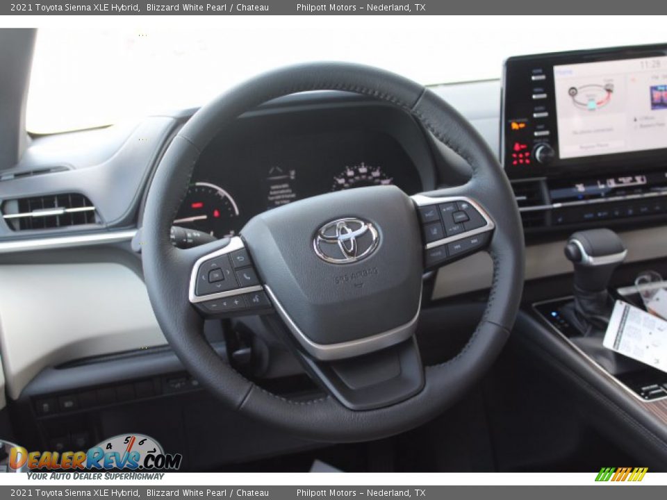 2021 Toyota Sienna XLE Hybrid Blizzard White Pearl / Chateau Photo #22