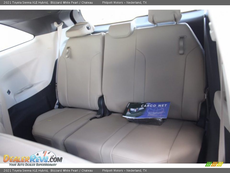 2021 Toyota Sienna XLE Hybrid Blizzard White Pearl / Chateau Photo #23