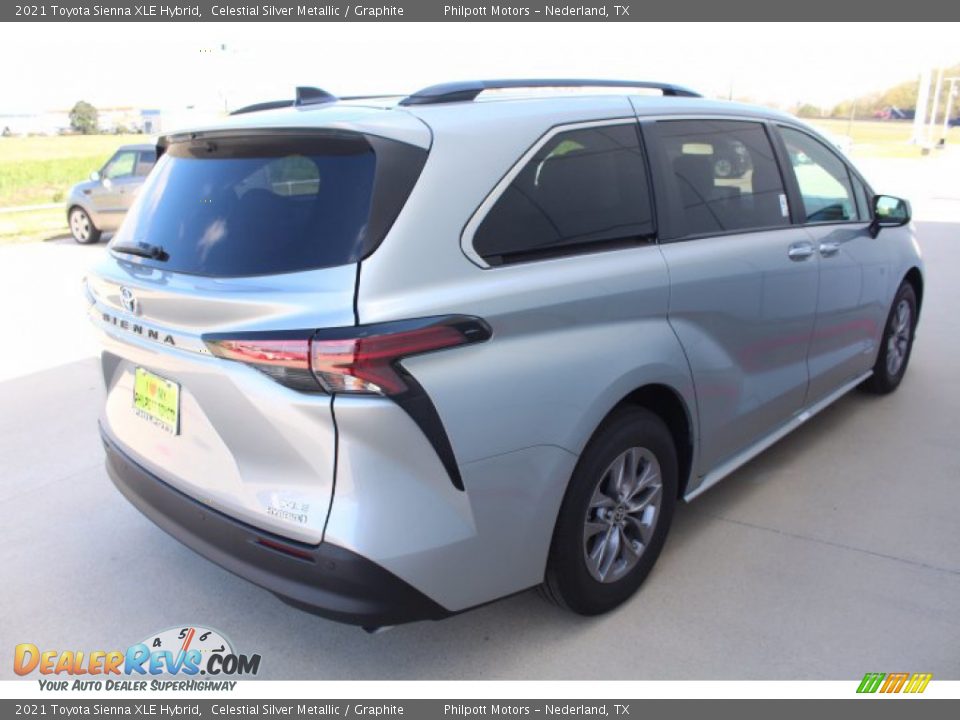 2021 Toyota Sienna XLE Hybrid Celestial Silver Metallic / Graphite Photo #8