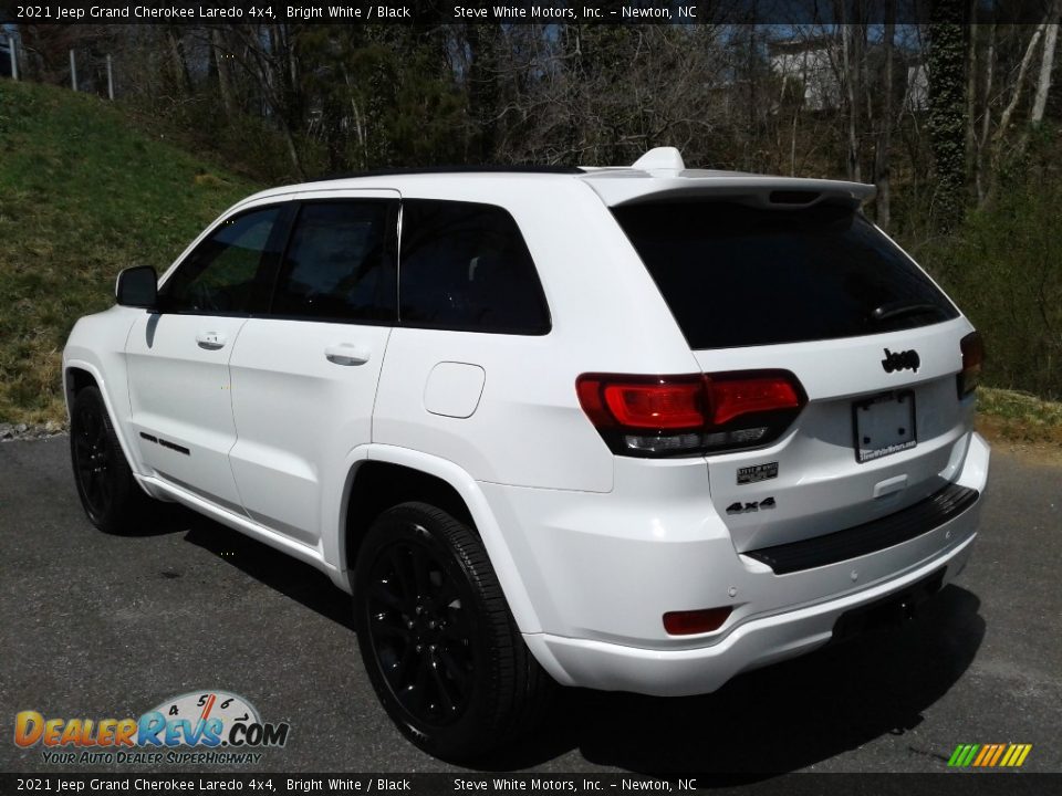 2021 Jeep Grand Cherokee Laredo 4x4 Bright White / Black Photo #8