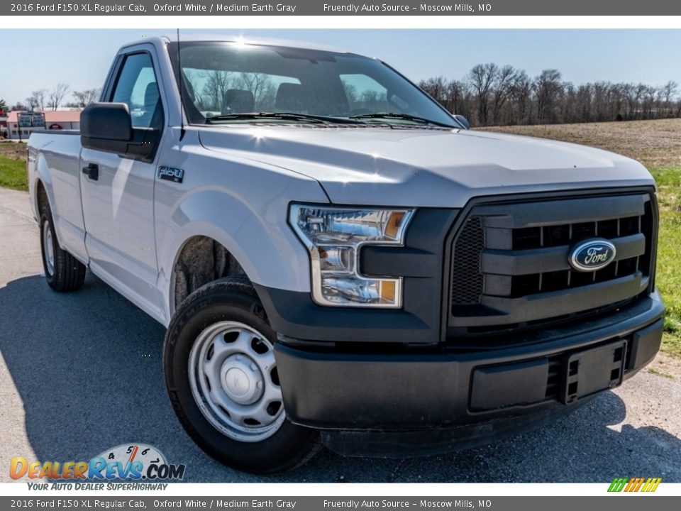 Front 3/4 View of 2016 Ford F150 XL Regular Cab Photo #1