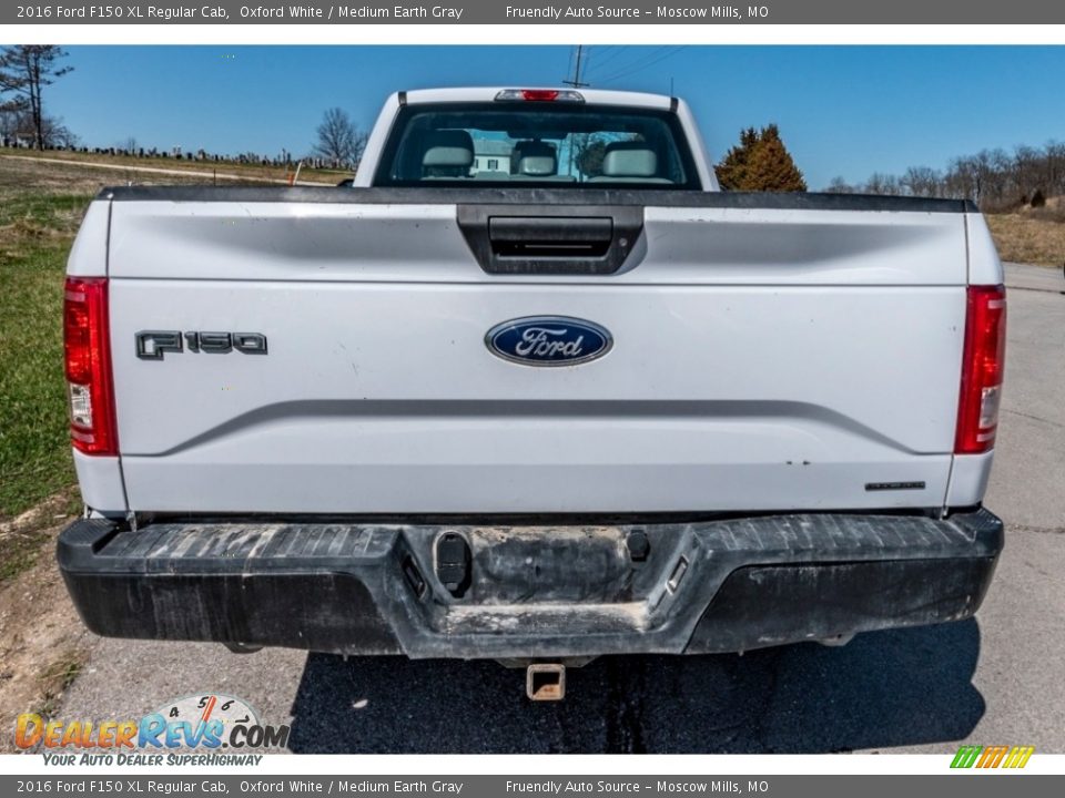 2016 Ford F150 XL Regular Cab Oxford White / Medium Earth Gray Photo #5