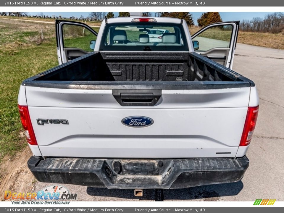 2016 Ford F150 XL Regular Cab Oxford White / Medium Earth Gray Photo #23