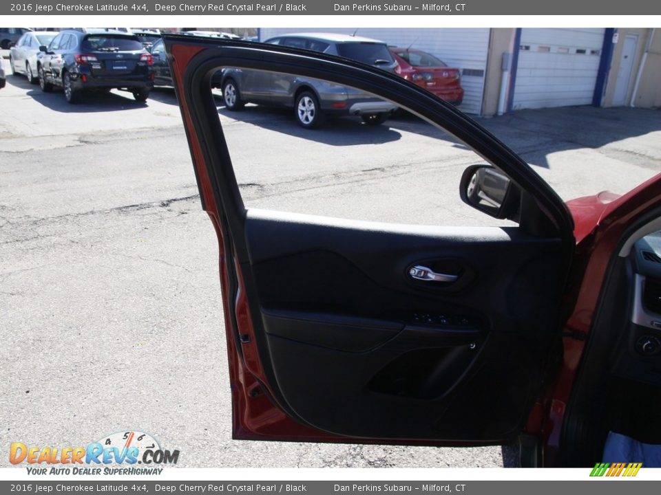 2016 Jeep Cherokee Latitude 4x4 Deep Cherry Red Crystal Pearl / Black Photo #9