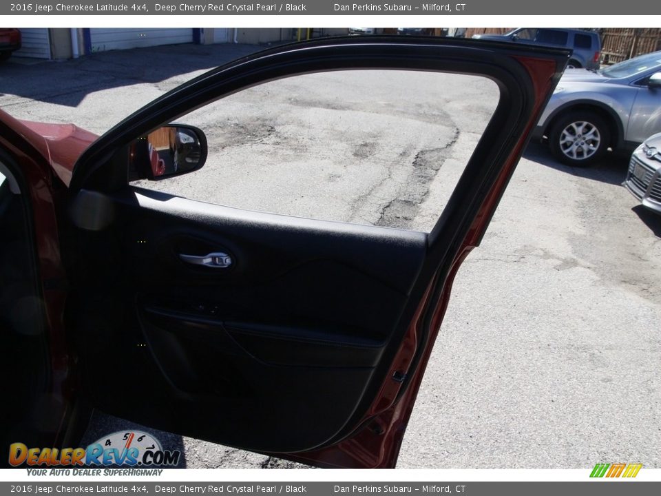 2016 Jeep Cherokee Latitude 4x4 Deep Cherry Red Crystal Pearl / Black Photo #16