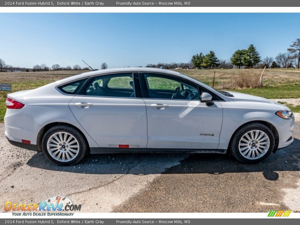 2014 Ford Fusion Hybrid S Oxford White / Earth Gray Photo #3