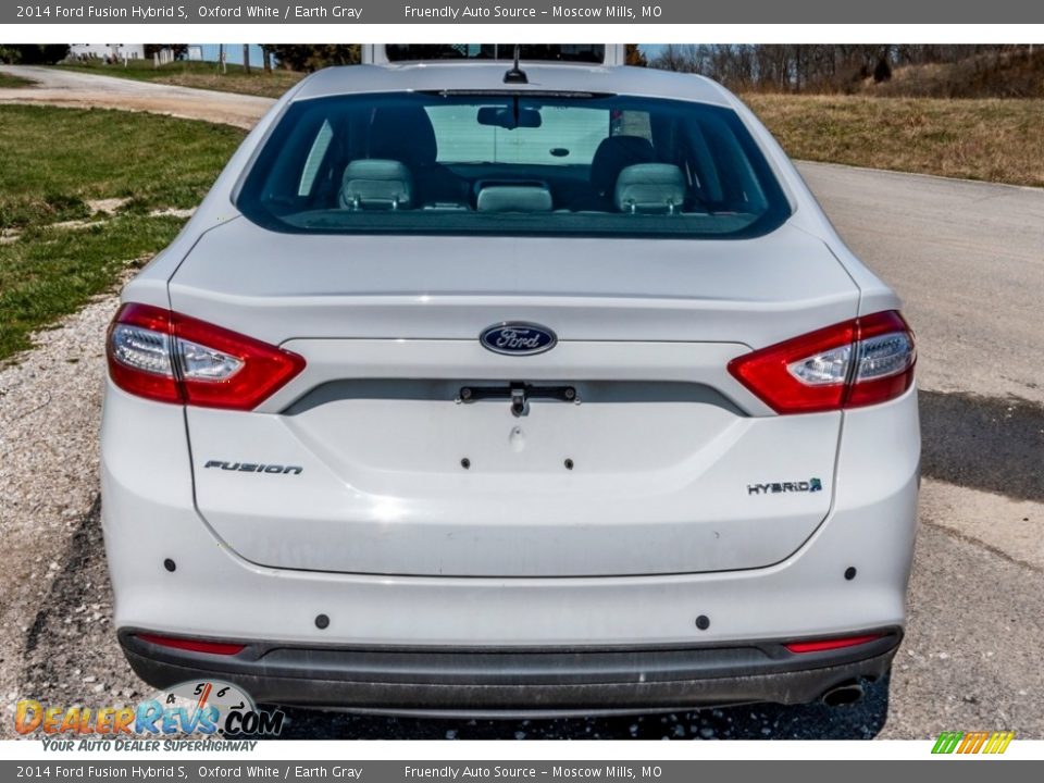 2014 Ford Fusion Hybrid S Oxford White / Earth Gray Photo #5