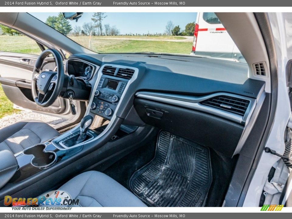 2014 Ford Fusion Hybrid S Oxford White / Earth Gray Photo #27