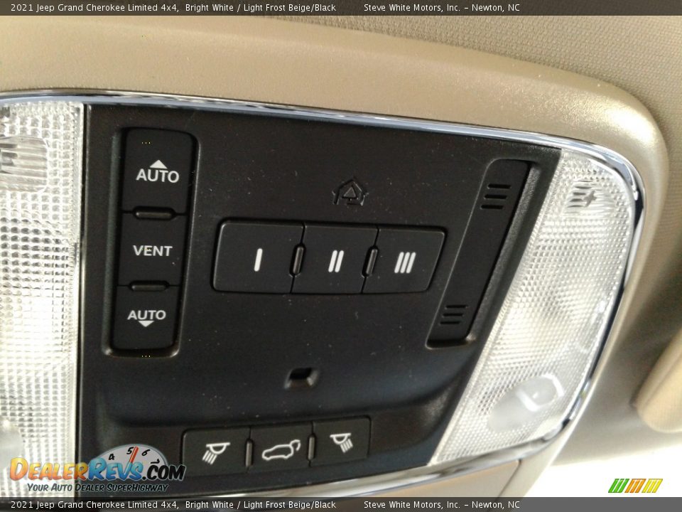 2021 Jeep Grand Cherokee Limited 4x4 Bright White / Light Frost Beige/Black Photo #30