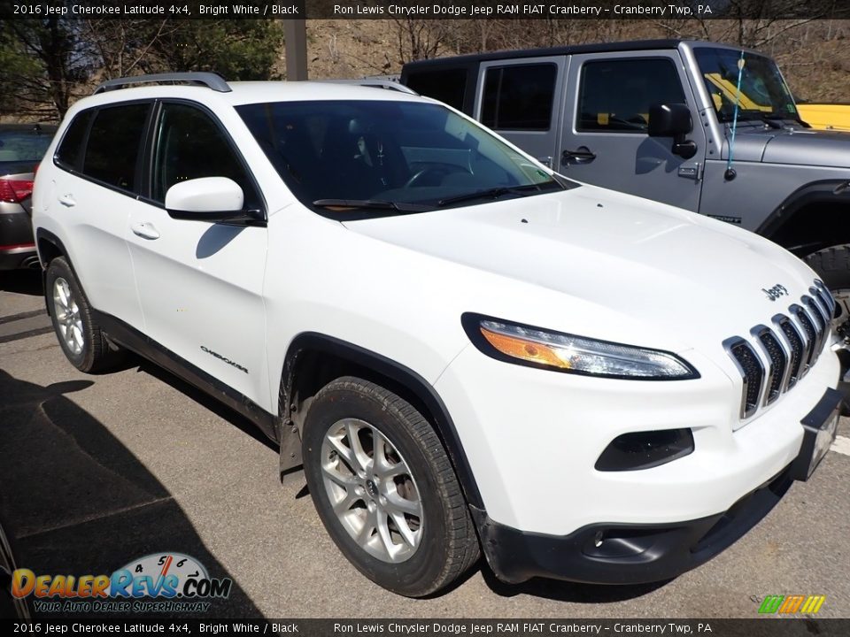 2016 Jeep Cherokee Latitude 4x4 Bright White / Black Photo #2