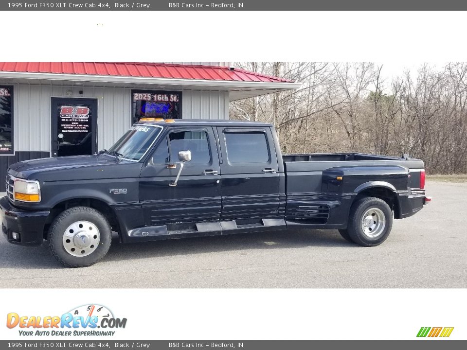 1995 Ford F350 XLT Crew Cab 4x4 Black / Grey Photo #2