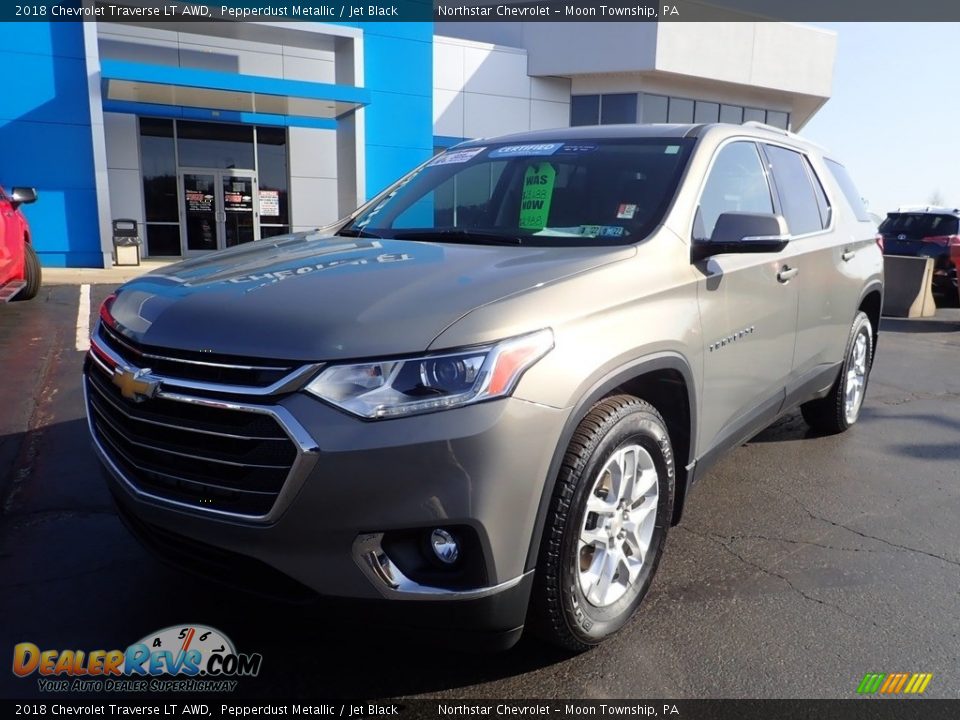 2018 Chevrolet Traverse LT AWD Pepperdust Metallic / Jet Black Photo #2