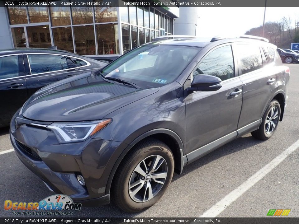 2018 Toyota RAV4 XLE AWD Magnetic Gray Metallic / Ash Photo #1