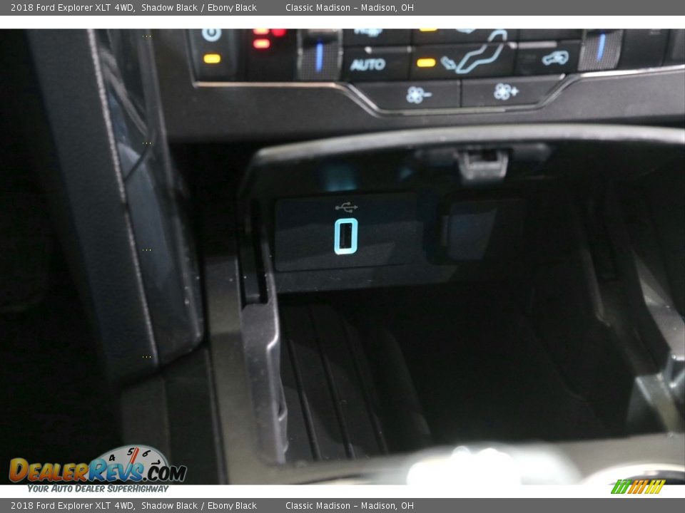 2018 Ford Explorer XLT 4WD Shadow Black / Ebony Black Photo #17