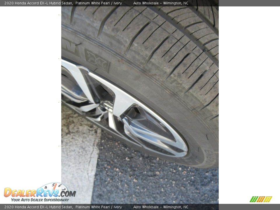 2020 Honda Accord EX-L Hybrid Sedan Platinum White Pearl / Ivory Photo #8