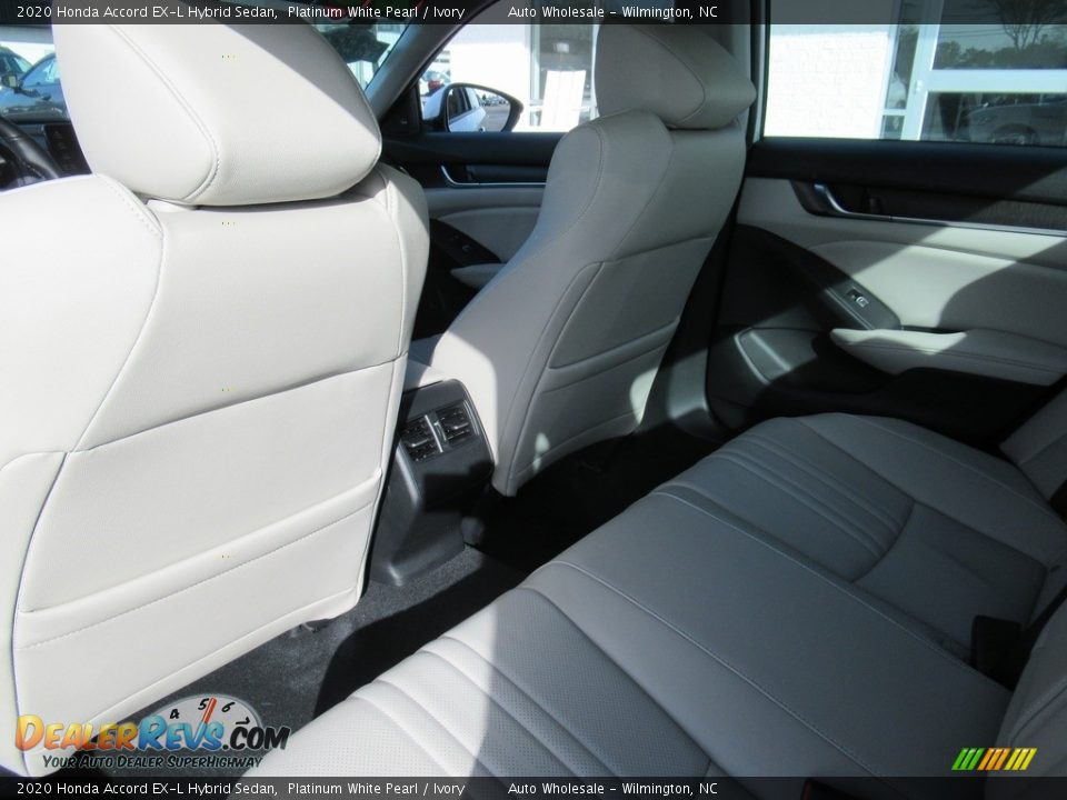 2020 Honda Accord EX-L Hybrid Sedan Platinum White Pearl / Ivory Photo #11