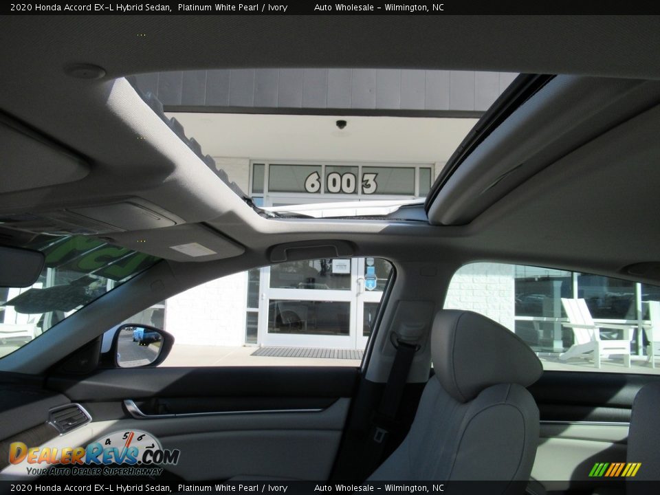 2020 Honda Accord EX-L Hybrid Sedan Platinum White Pearl / Ivory Photo #14