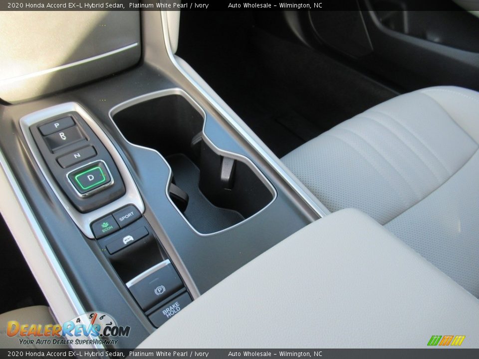2020 Honda Accord EX-L Hybrid Sedan Platinum White Pearl / Ivory Photo #19