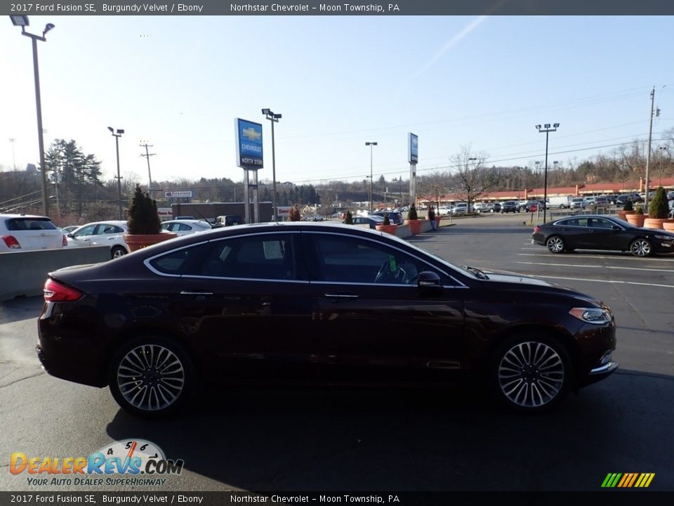 2017 Ford Fusion SE Burgundy Velvet / Ebony Photo #10