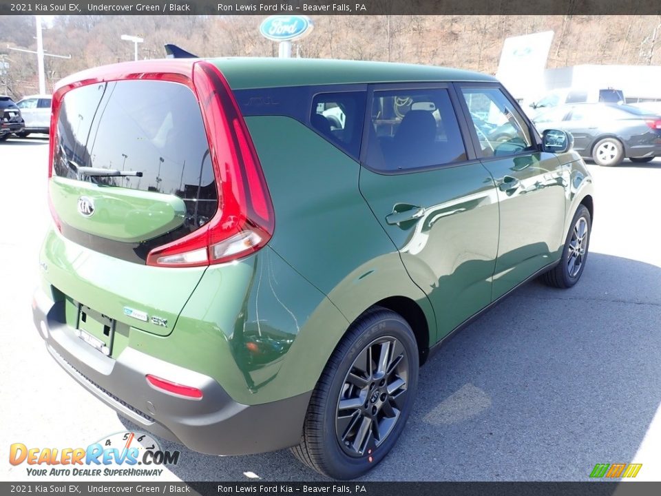 2021 Kia Soul EX Undercover Green / Black Photo #2