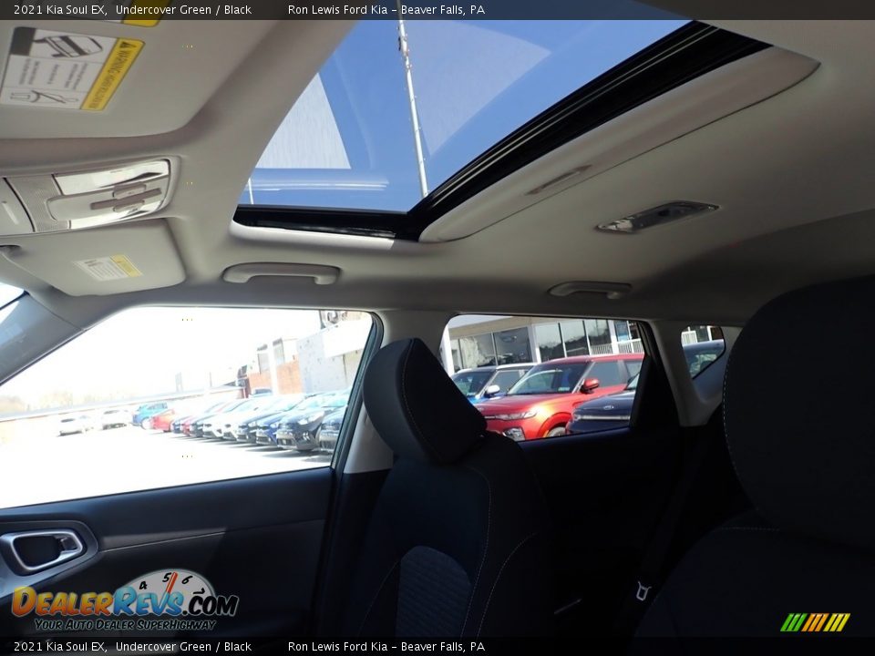 2021 Kia Soul EX Undercover Green / Black Photo #16