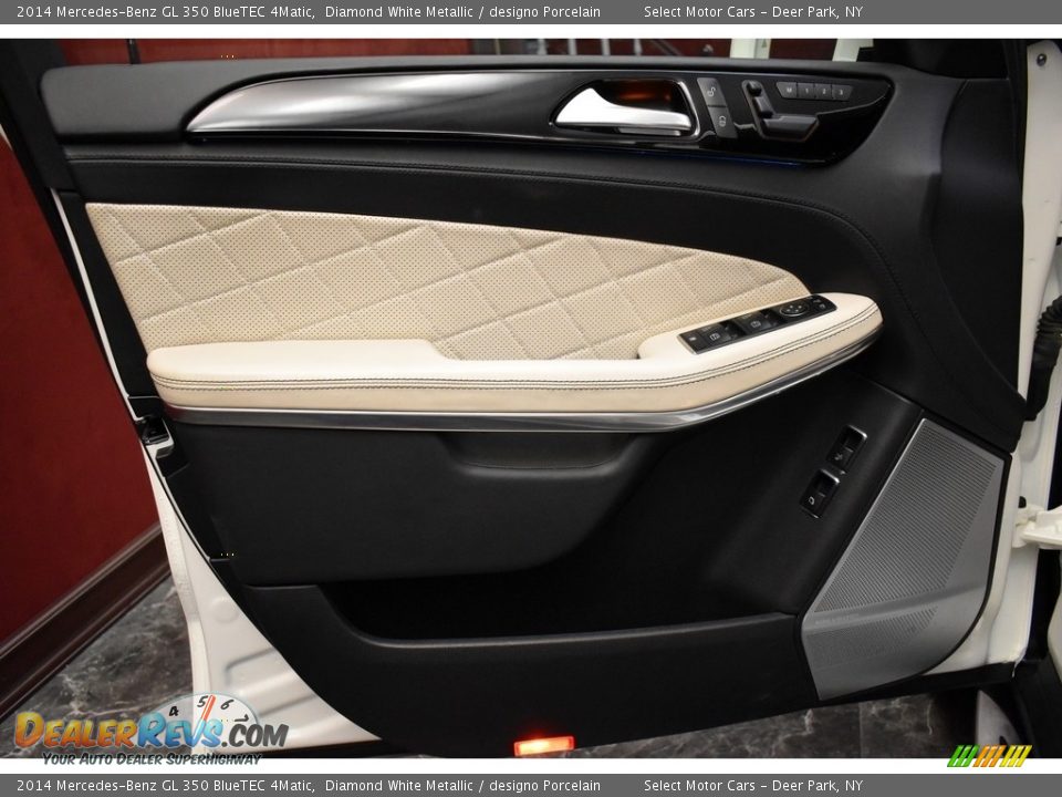 Door Panel of 2014 Mercedes-Benz GL 350 BlueTEC 4Matic Photo #20