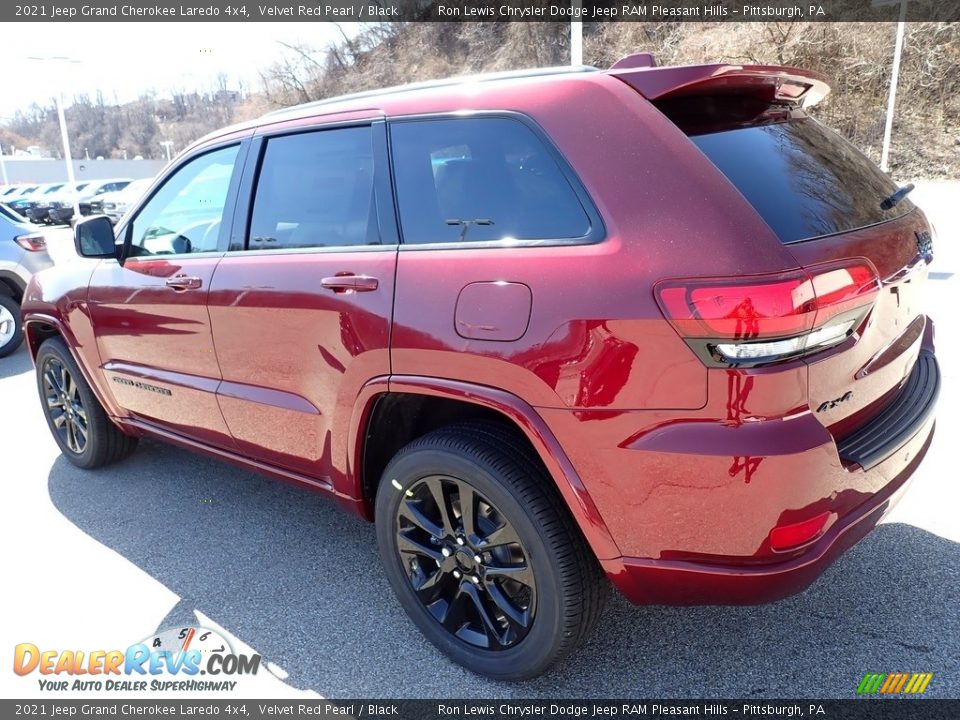 2021 Jeep Grand Cherokee Laredo 4x4 Velvet Red Pearl / Black Photo #3