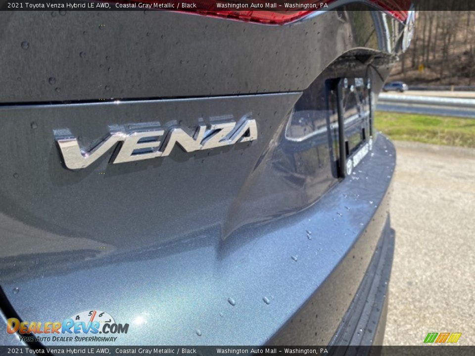 2021 Toyota Venza Hybrid LE AWD Coastal Gray Metallic / Black Photo #23