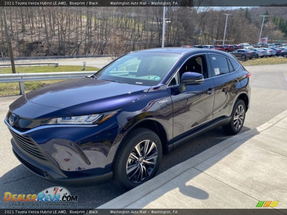 Front 3/4 View of 2021 Toyota Venza Hybrid LE AWD Photo #12