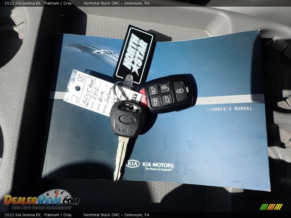 2012 Kia Sedona EX Platinum / Gray Photo #29