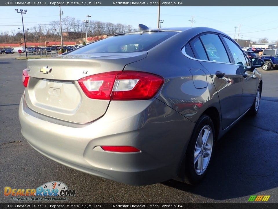 2018 Chevrolet Cruze LT Pepperdust Metallic / Jet Black Photo #8