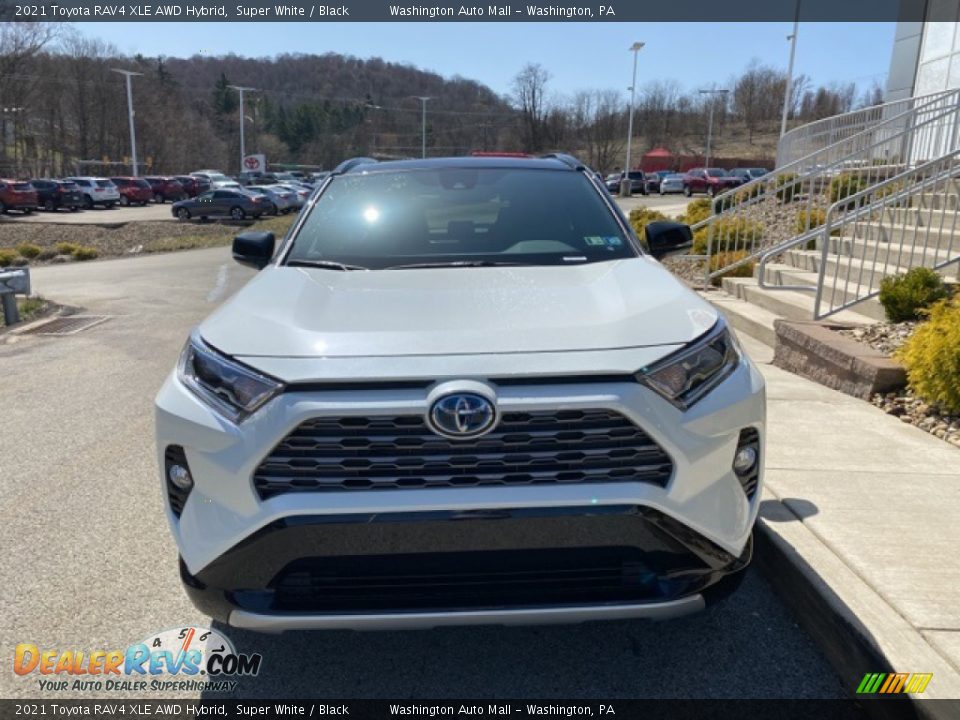 2021 Toyota RAV4 XLE AWD Hybrid Super White / Black Photo #12