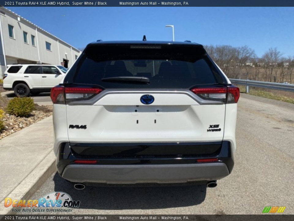 2021 Toyota RAV4 XLE AWD Hybrid Super White / Black Photo #15