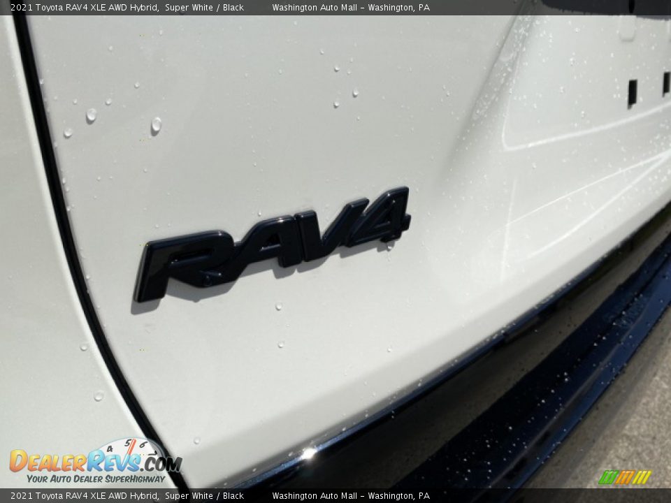 2021 Toyota RAV4 XLE AWD Hybrid Super White / Black Photo #24