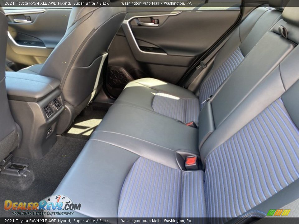 2021 Toyota RAV4 XLE AWD Hybrid Super White / Black Photo #27