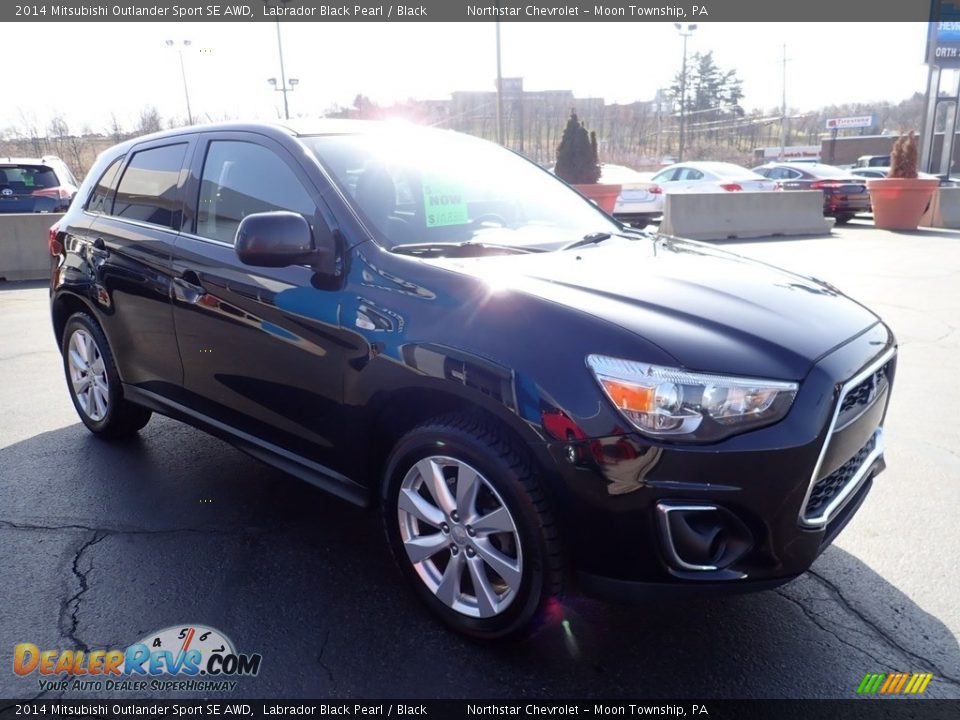 Front 3/4 View of 2014 Mitsubishi Outlander Sport SE AWD Photo #11