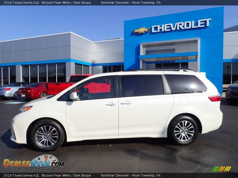 2019 Toyota Sienna XLE Blizzard Pearl White / Dark Bisque Photo #3