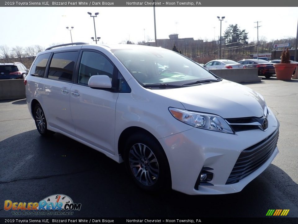 2019 Toyota Sienna XLE Blizzard Pearl White / Dark Bisque Photo #11